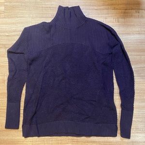 Maroon Lululemon knit turtleneck